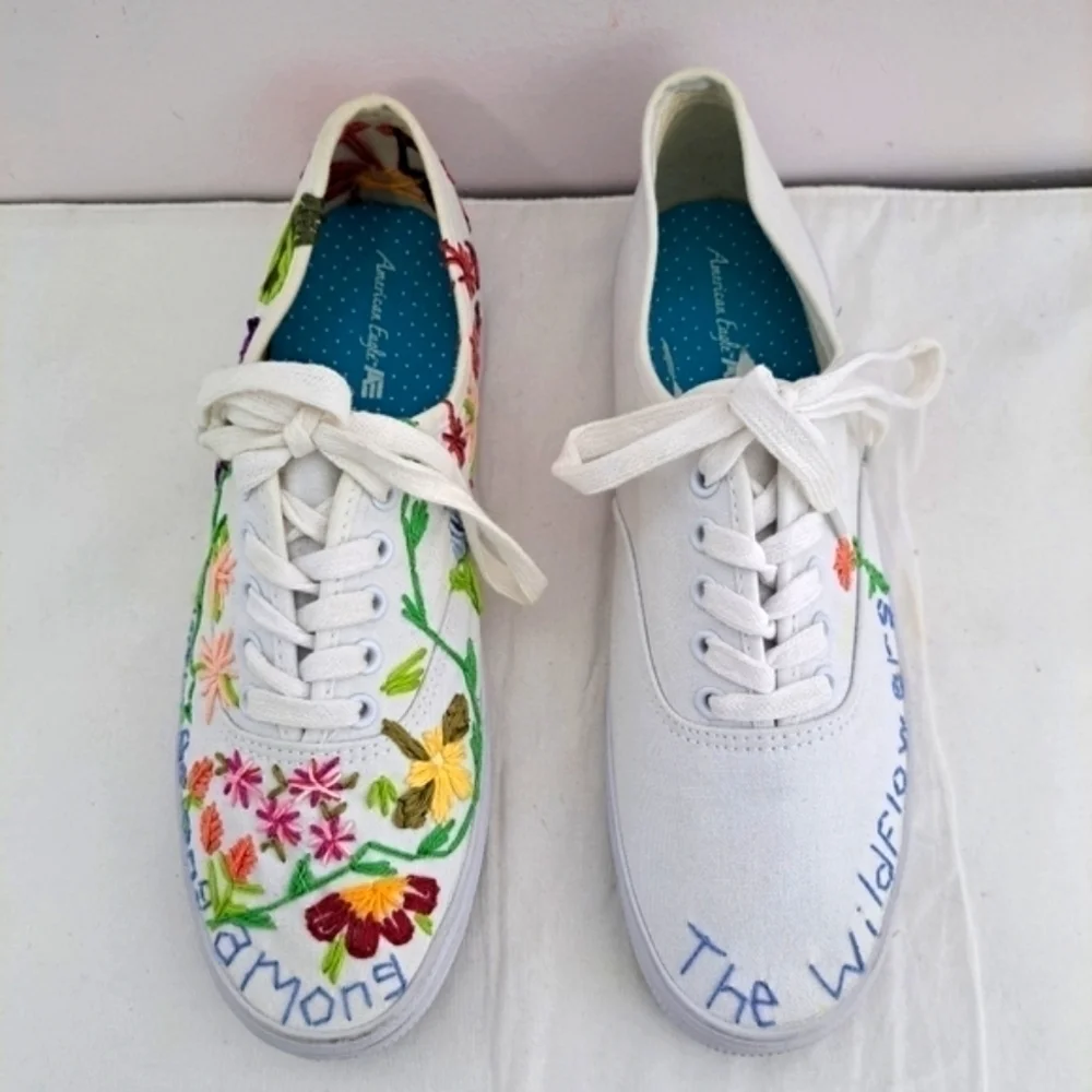Custom hand embroidered floral canvas tennis shoe 9 - Picture 4 of 13